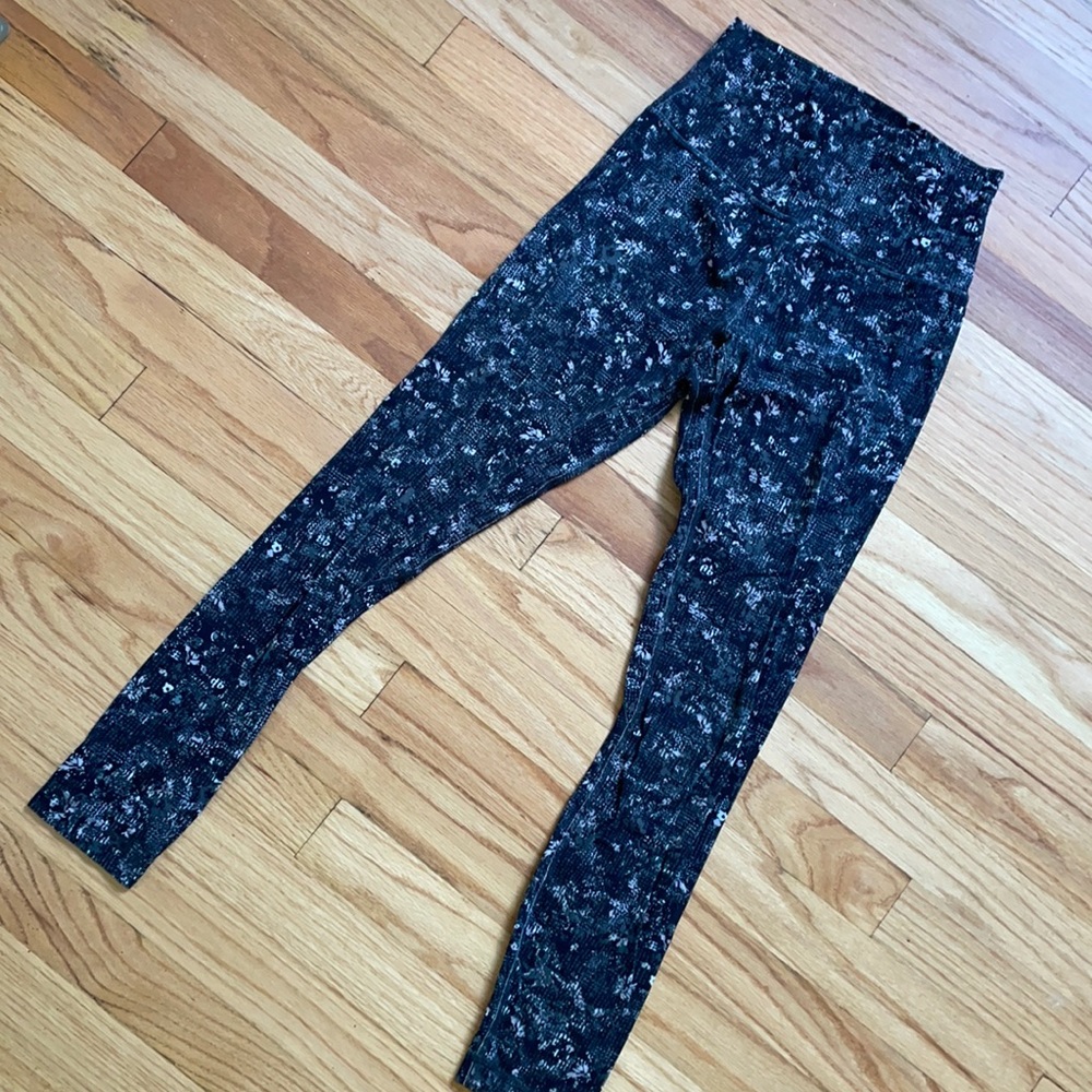 Lululemon Align Leggings, Sz 4